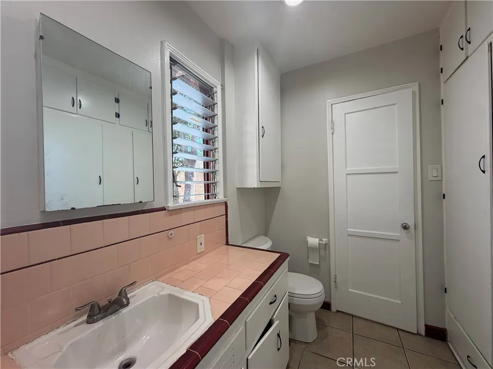 5646 Farmdale Avenue North Hollywood, CA 91601