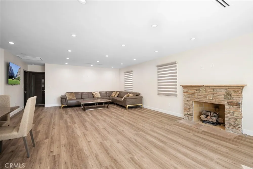 1365 Winchester Avenue Glendale, CA 91201