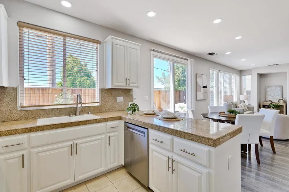 1233 Arabelle Way San Jose, CA 95132