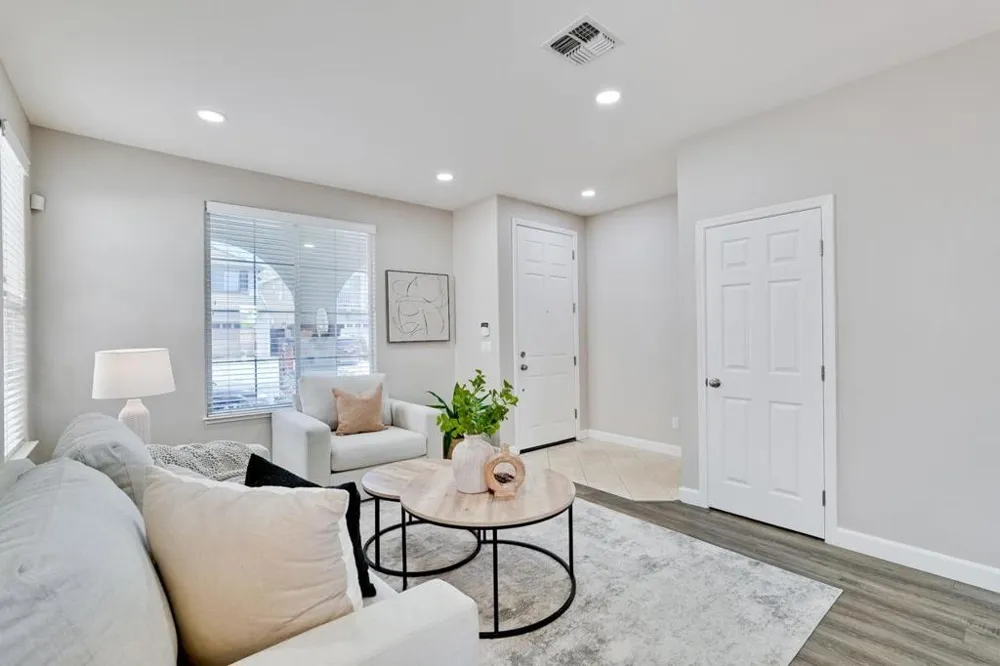 1233 Arabelle Way San Jose, CA 95132