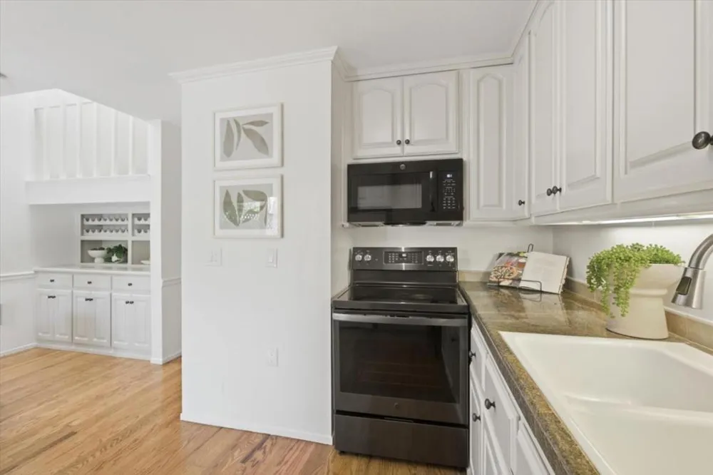 755 Ramona Street Palo Alto, CA 94301