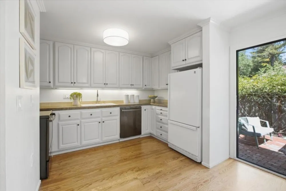 755 Ramona Street Palo Alto, CA 94301