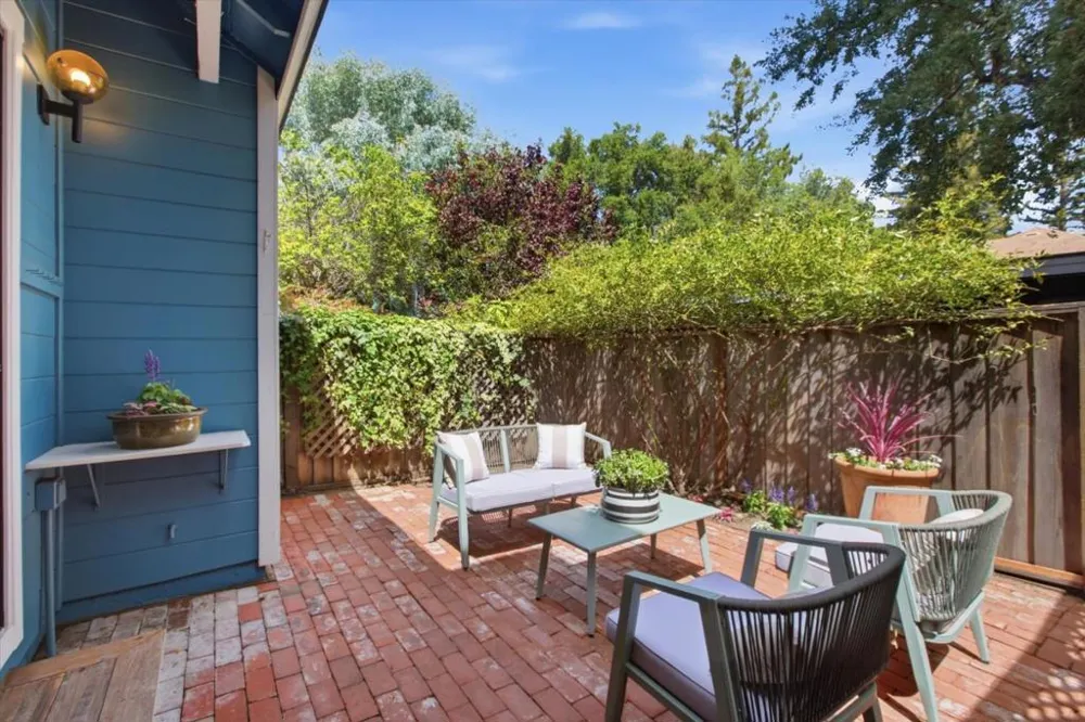 755 Ramona Street Palo Alto, CA 94301