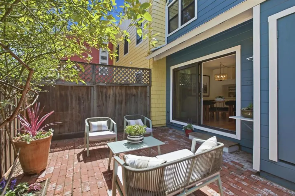 755 Ramona Street Palo Alto, CA 94301