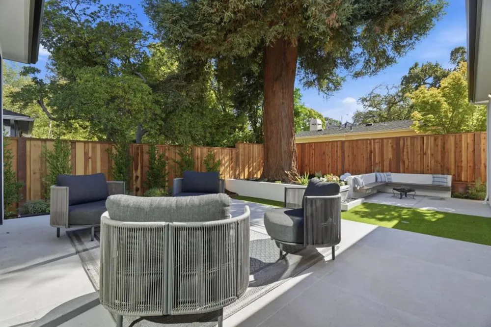 261 Stanford Avenue Menlo Park, CA 94025