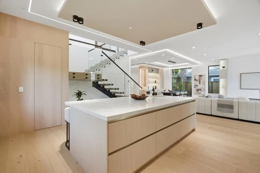 261 Stanford Avenue Menlo Park, CA 94025