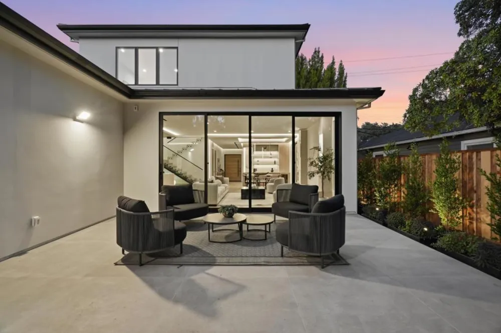 261 Stanford Avenue Menlo Park, CA 94025