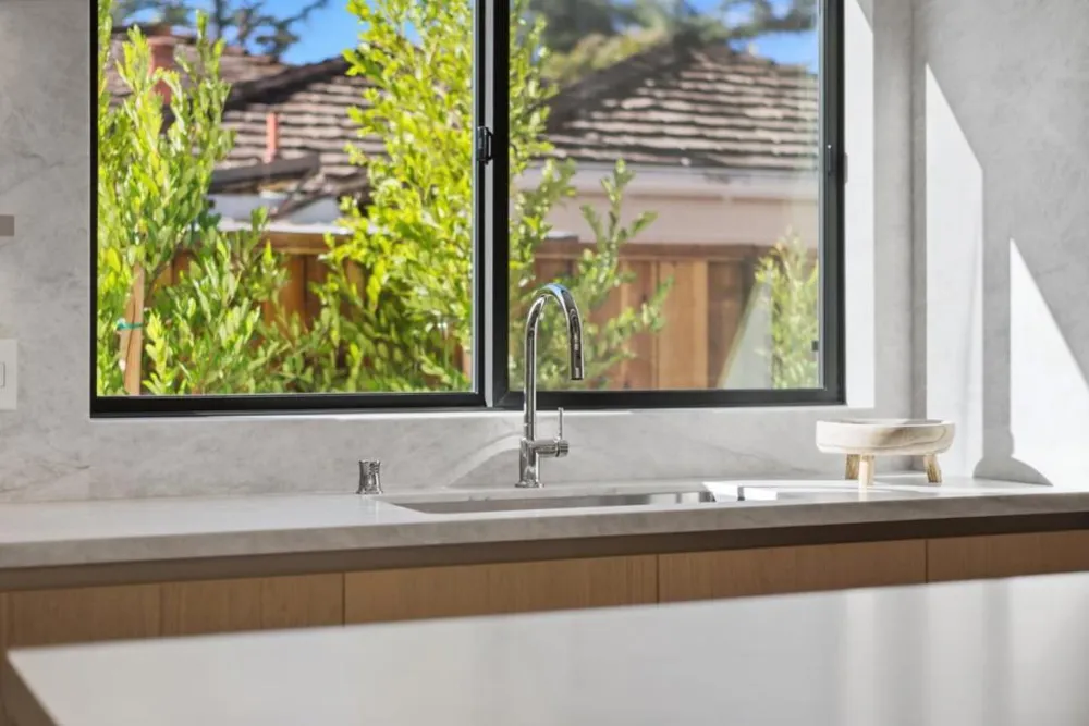 261 Stanford Avenue Menlo Park, CA 94025