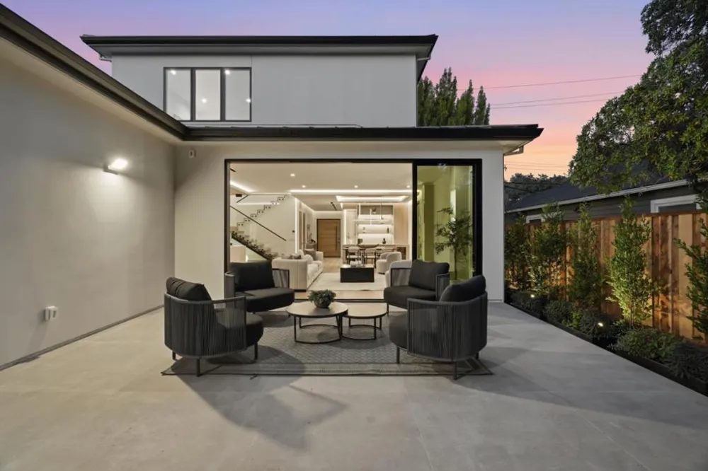 261 Stanford Avenue Menlo Park, CA 94025