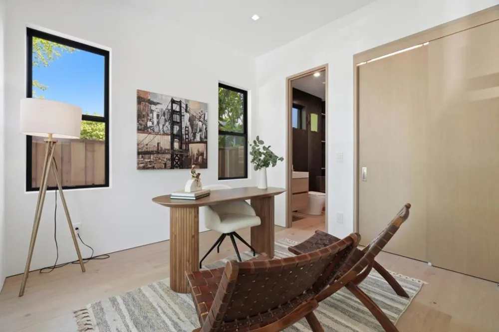 261 Stanford Avenue Menlo Park, CA 94025