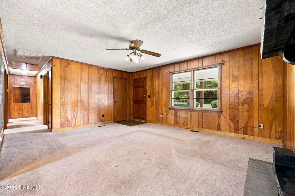 1326 Roosevelt Avenue Plymouth, NC 27962