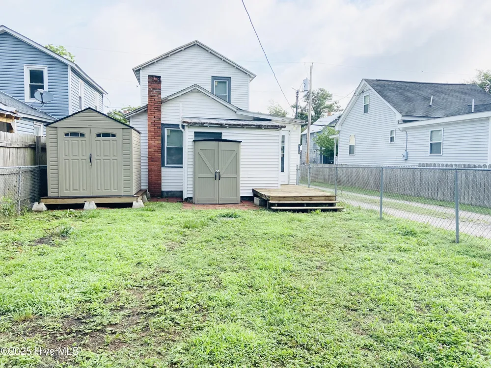 409 W Colonial Avenue Elizabeth City, NC 27909