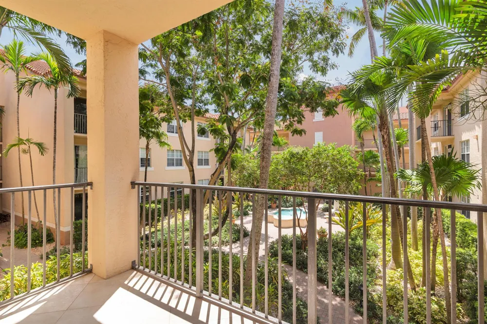 1805 FLAGLER DRIVE #206 West Palm Beach, FL 33407