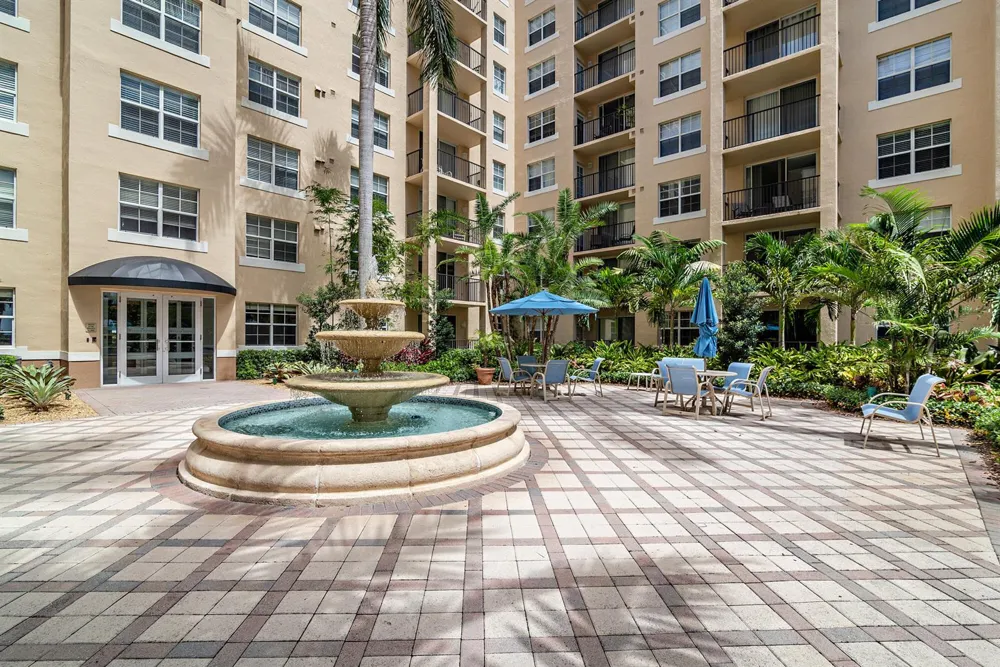 1805 FLAGLER DRIVE #206 West Palm Beach, FL 33407