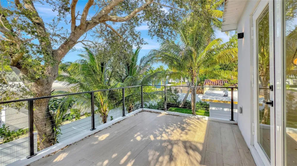 729 NE 17th Terrace Fort Lauderdale, FL 33304