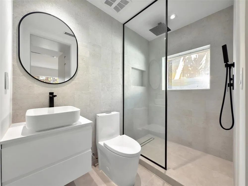 729 NE 17th Terrace Fort Lauderdale, FL 33304