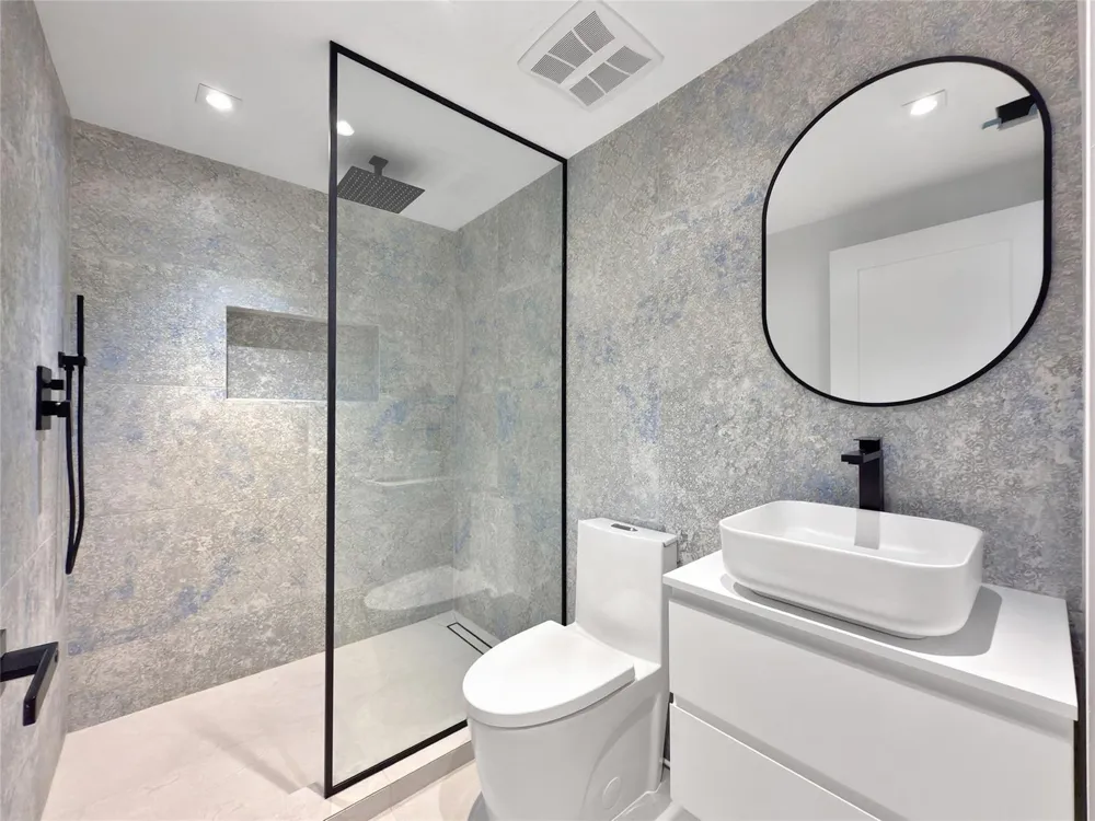 729 NE 17th Terrace Fort Lauderdale, FL 33304