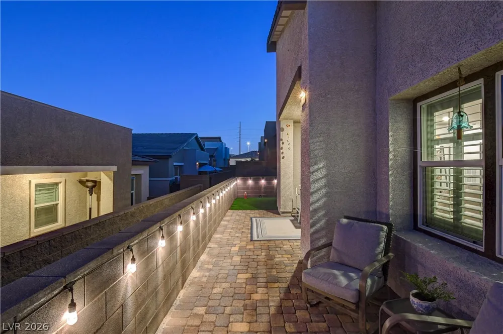 384 Aravalli Crest Street Henderson, NV 89015