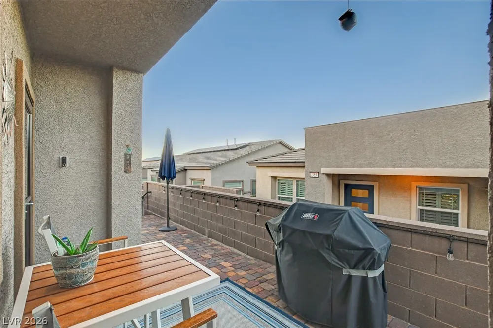 384 Aravalli Crest Street Henderson, NV 89015
