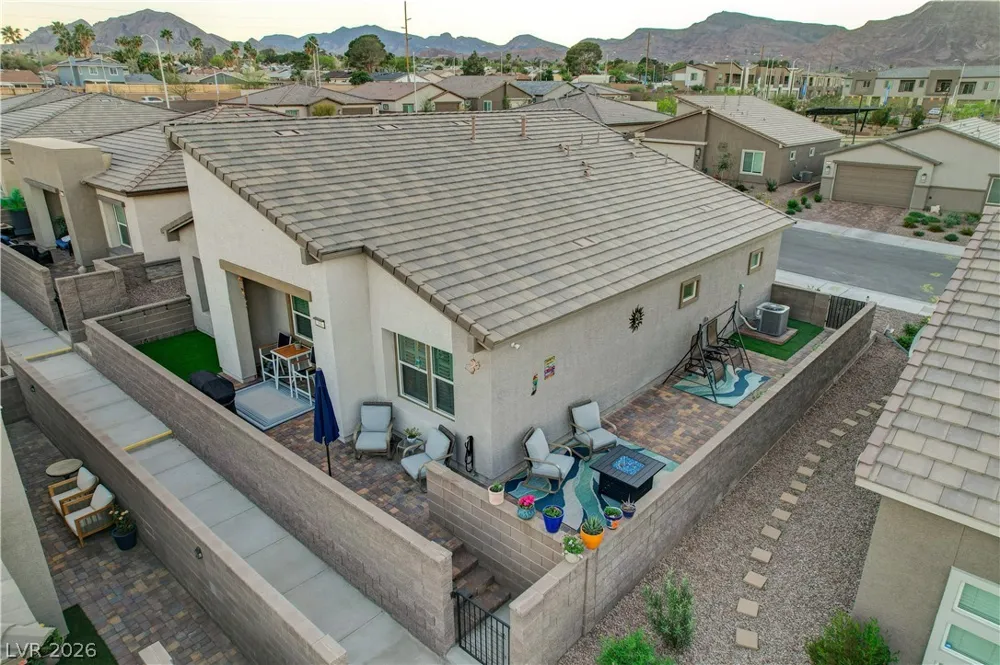 384 Aravalli Crest Street Henderson, NV 89015