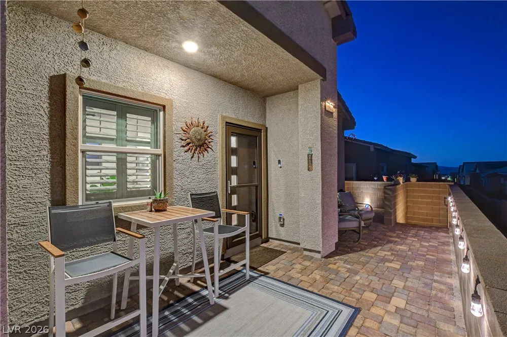 384 Aravalli Crest Street Henderson, NV 89015
