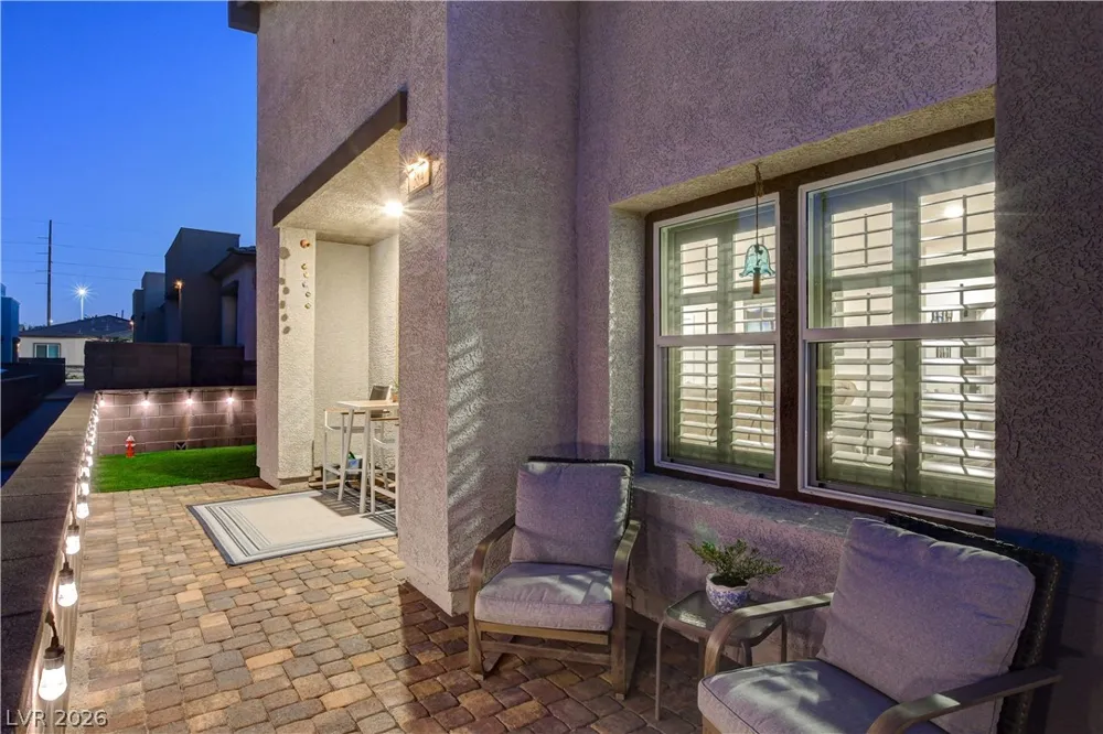 384 Aravalli Crest Street Henderson, NV 89015