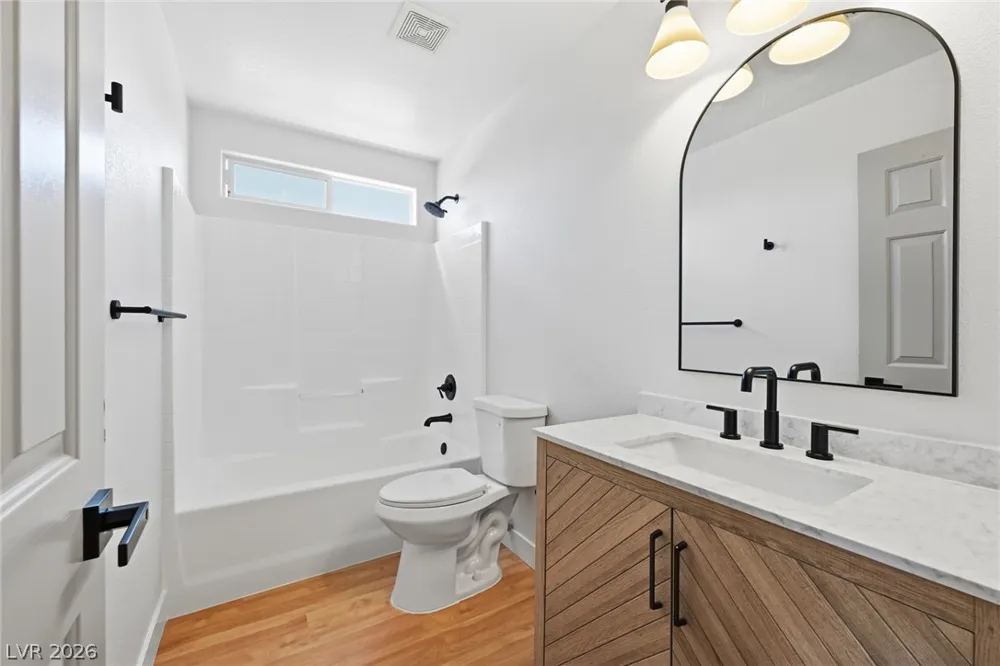 5044 Wild Buffalo Avenue Las Vegas, NV 89131