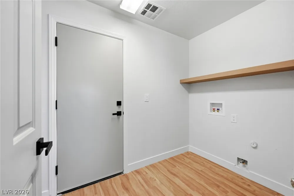 5044 Wild Buffalo Avenue Las Vegas, NV 89131
