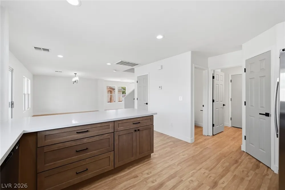5044 Wild Buffalo Avenue Las Vegas, NV 89131