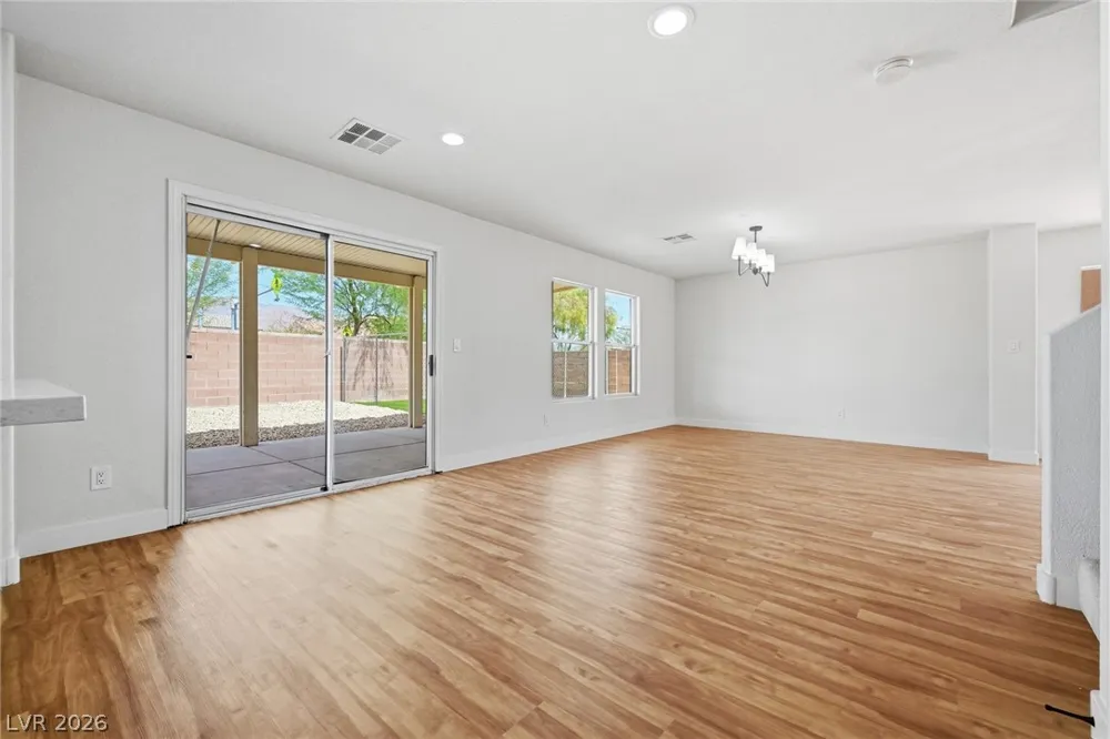 5044 Wild Buffalo Avenue Las Vegas, NV 89131
