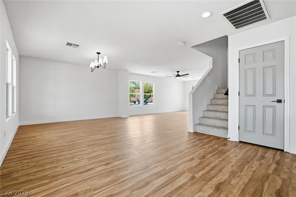 5044 Wild Buffalo Avenue Las Vegas, NV 89131