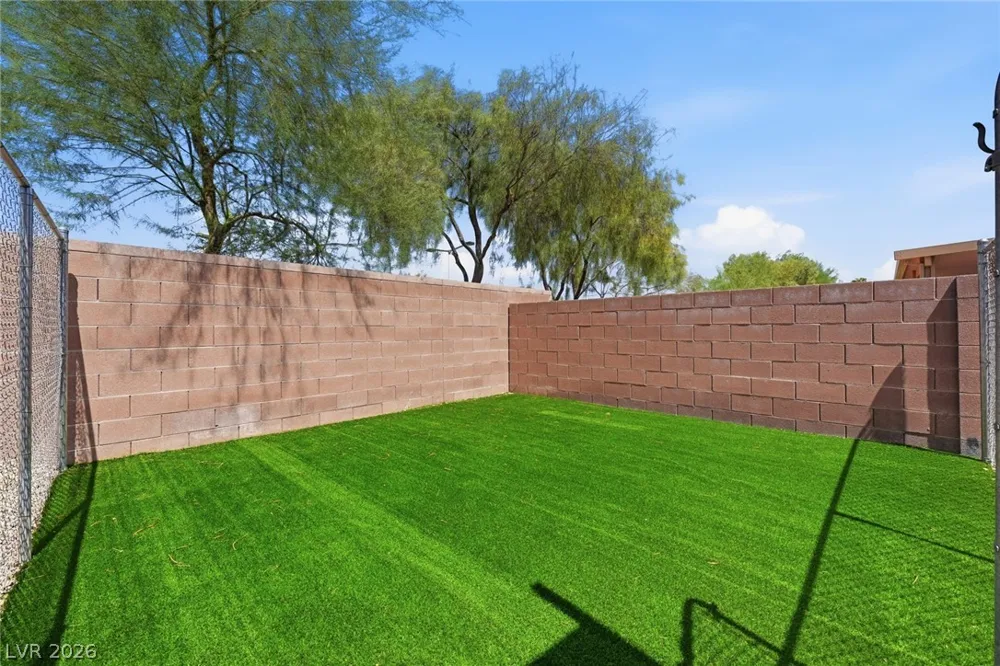 5044 Wild Buffalo Avenue Las Vegas, NV 89131