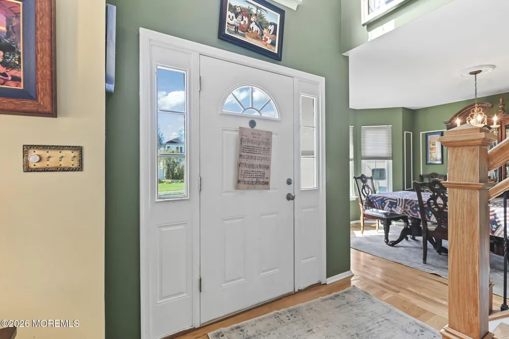 52 Diamond Lane Howell, NJ 07731
