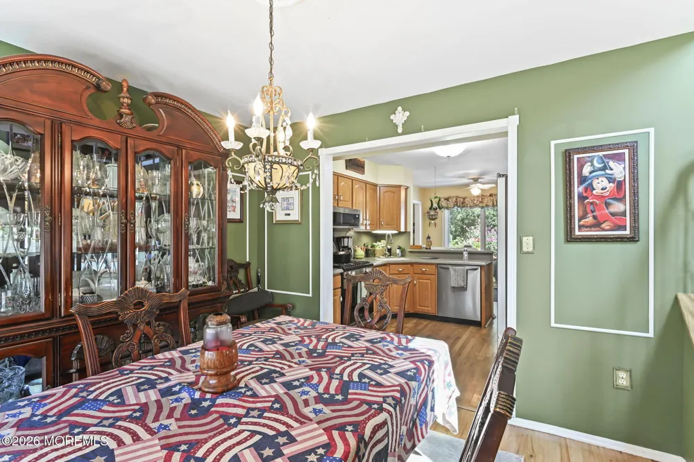52 Diamond Lane Howell, NJ 07731