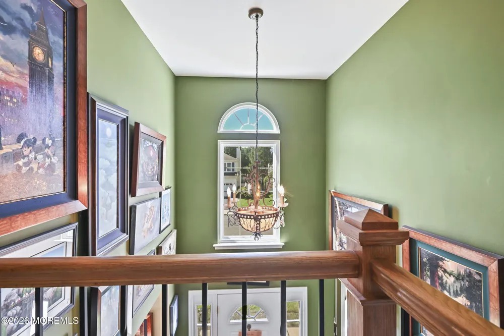 52 Diamond Lane Howell, NJ 07731