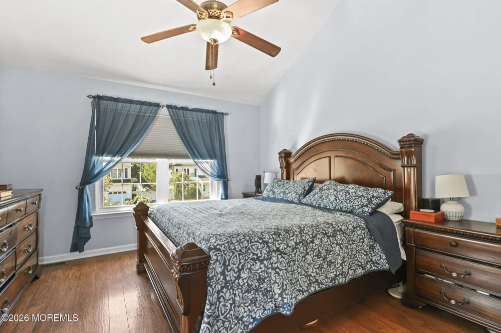 52 Diamond Lane Howell, NJ 07731