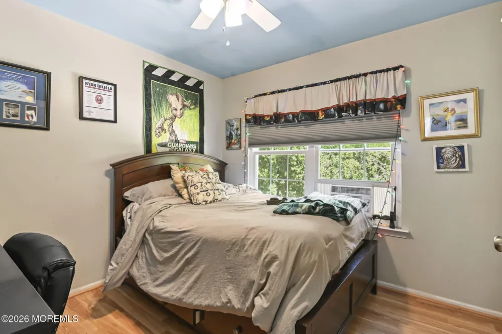 52 Diamond Lane Howell, NJ 07731