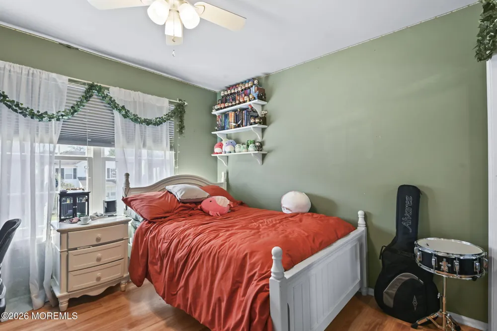 52 Diamond Lane Howell, NJ 07731