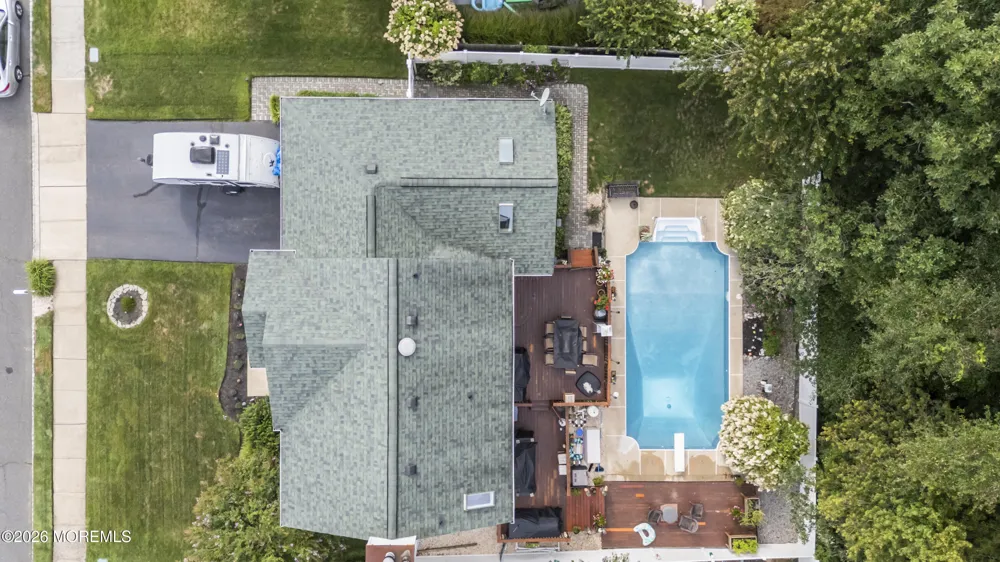 52 Diamond Lane Howell, NJ 07731