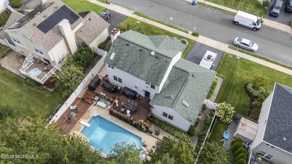52 Diamond Lane Howell, NJ 07731
