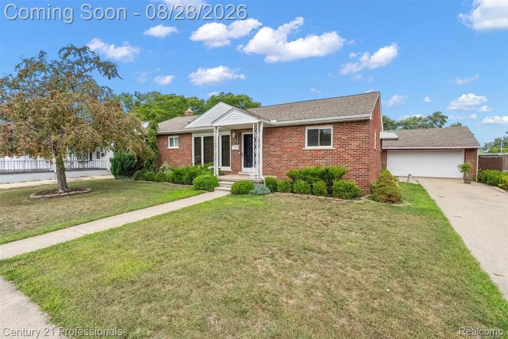 22525 Saint Gertrude Street St Clair Shores City, MI 48081