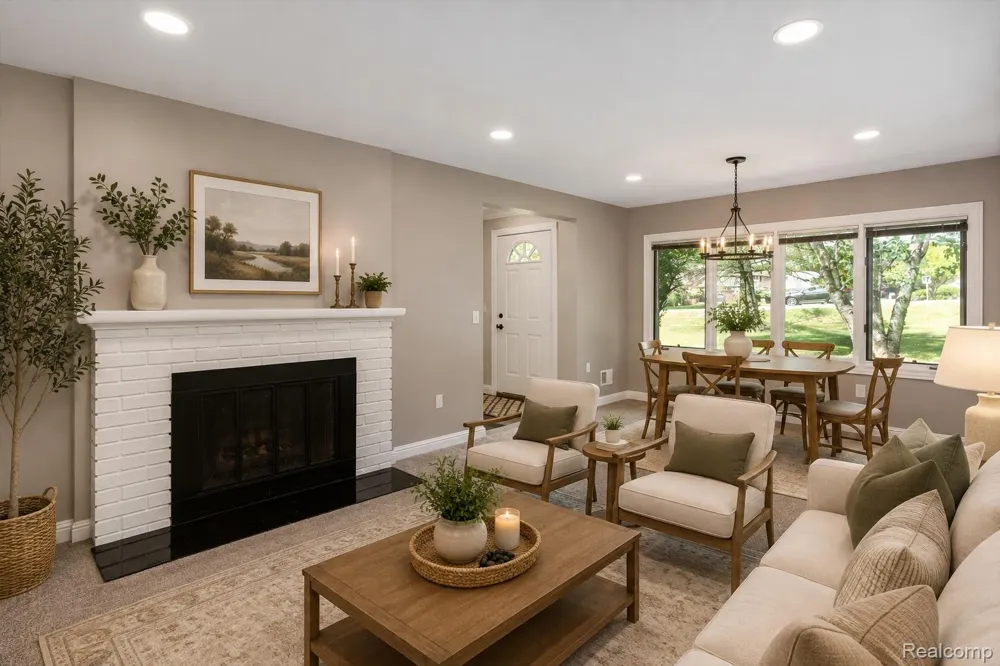4915 Walnut Lake Road West Bloomfield Charter Township, MI 48323