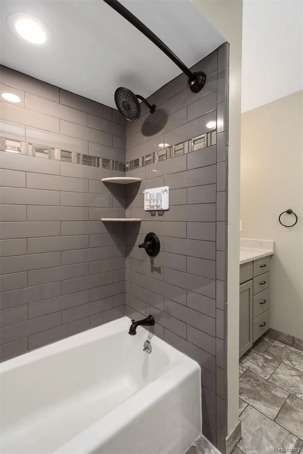 4915 Walnut Lake Road West Bloomfield Charter Township, MI 48323