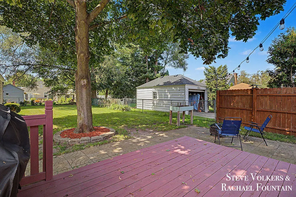 2143 Houseman Avenue NE Grand Rapids City, MI 49505
