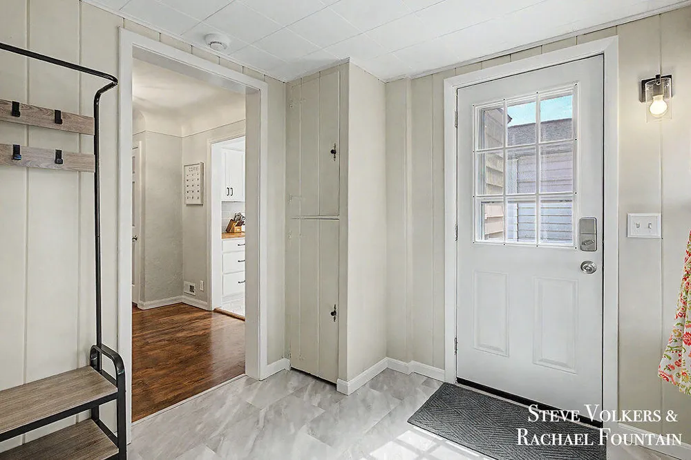 2143 Houseman Avenue NE Grand Rapids City, MI 49505
