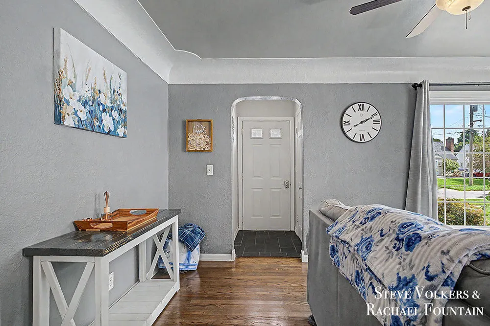 2143 Houseman Avenue NE Grand Rapids City, MI 49505