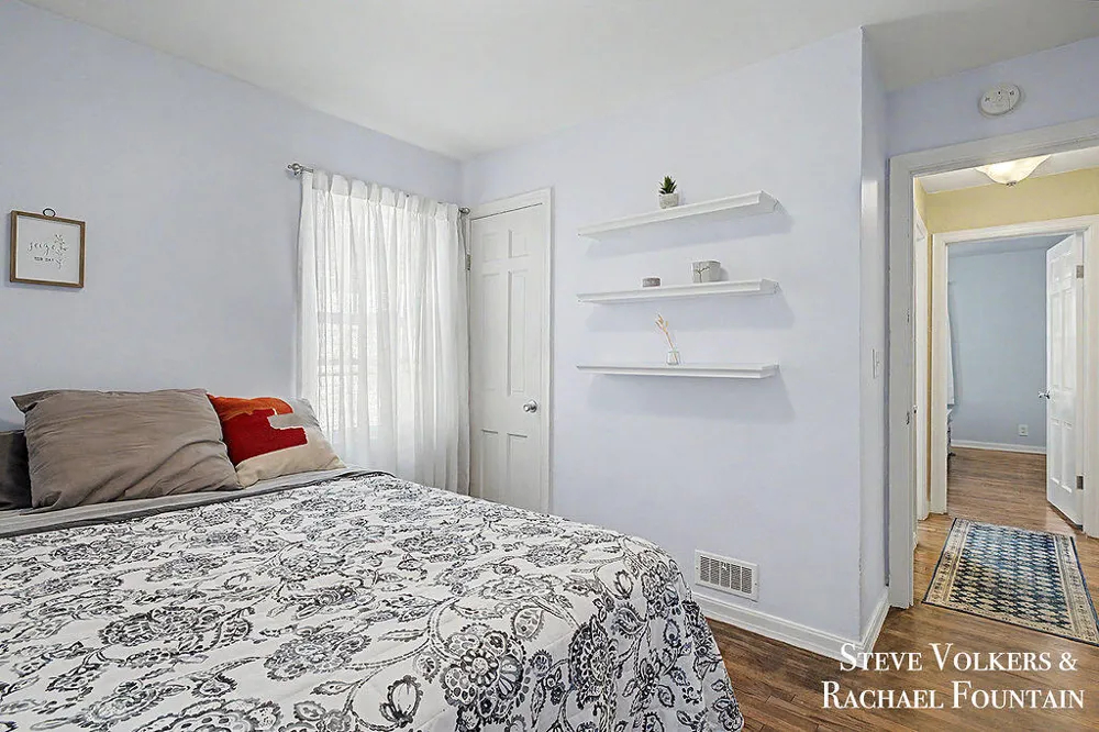 2143 Houseman Avenue NE Grand Rapids City, MI 49505