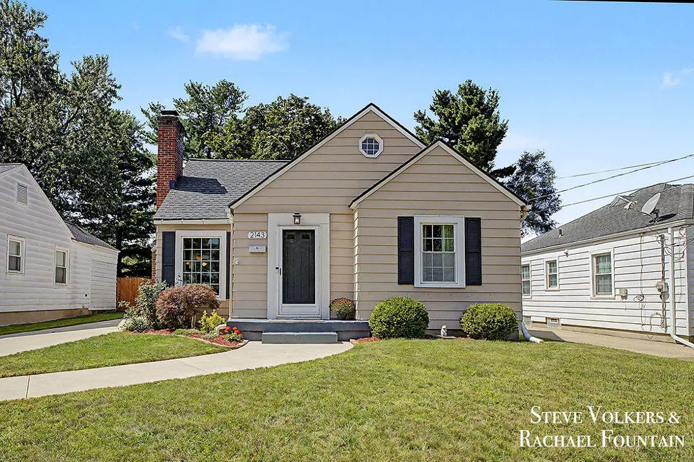 2143 Houseman Avenue NE Grand Rapids City, MI 49505