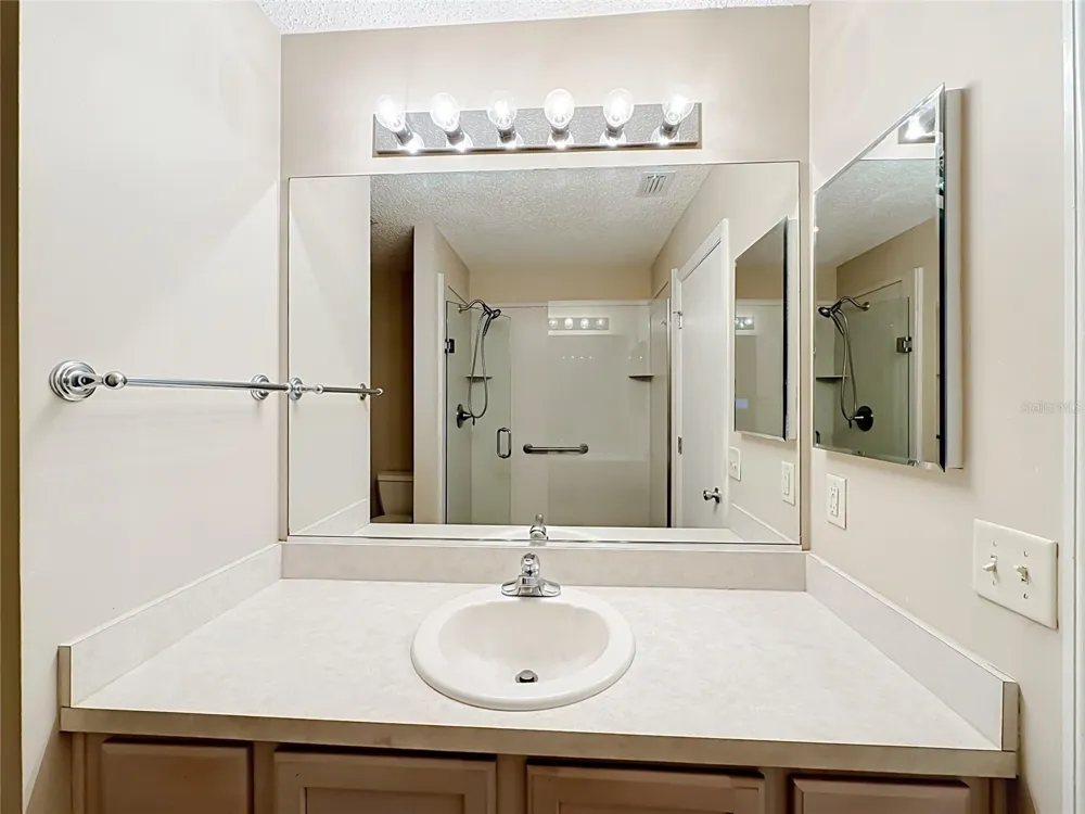 2177 BROXTON PL The Villages, FL 32162