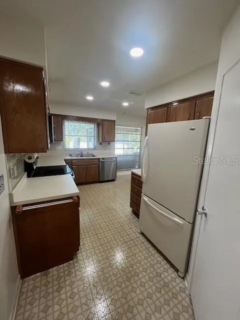 1630 PICARDY CIRCLE Clearwater, FL 33755
